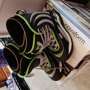 Heelside snow board boot